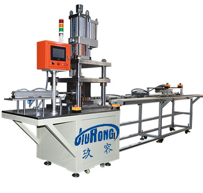 非標(biāo)長距離鋁型材沖孔機設(shè)備細(xì)節(jié)